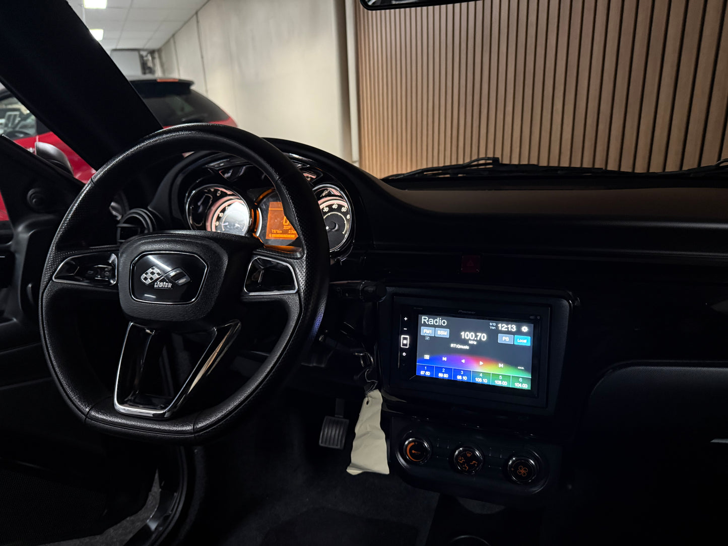 Ligier JS50 L Sport | 8 PS Motor | 45 km/h | Rückfahrkamera | Innerhalb 250 KM Kostenlose Lieferung | Mopedauto | Leichtmobile