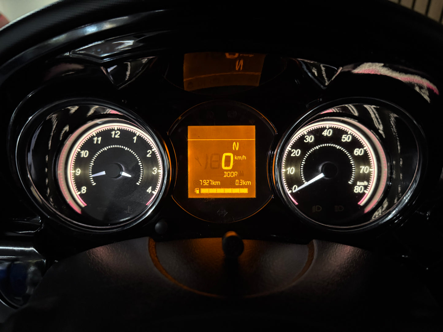 Ligier JS50 L Sport | 8 PS Motor | 45 km/h | Rückfahrkamera | Innerhalb 250 KM Kostenlose Lieferung | Mopedauto | Leichtmobile