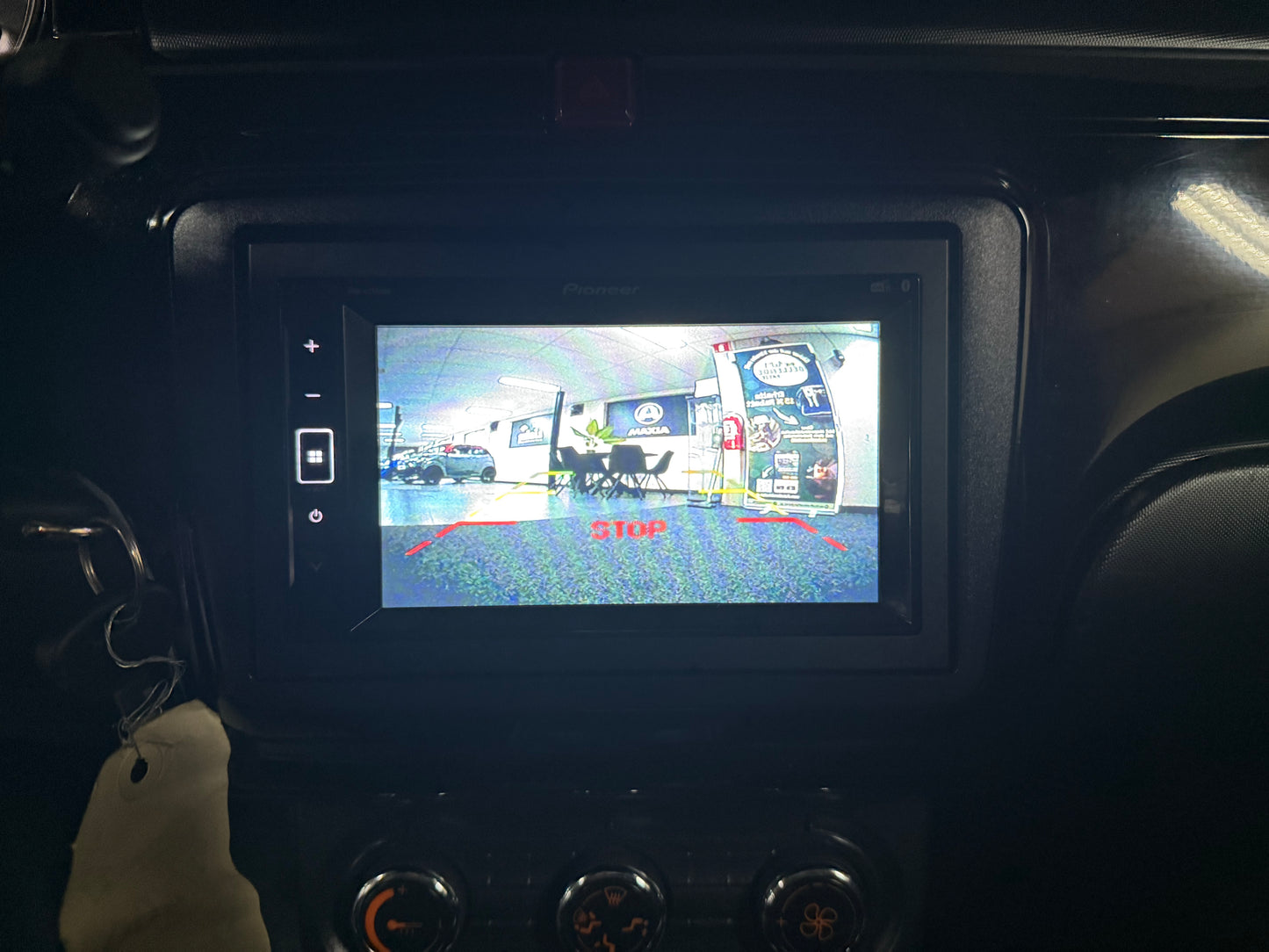 Ligier JS50 L Sport | 8 PS Motor | 45 km/h | Rückfahrkamera | Innerhalb 250 KM Kostenlose Lieferung | Mopedauto | Leichtmobile