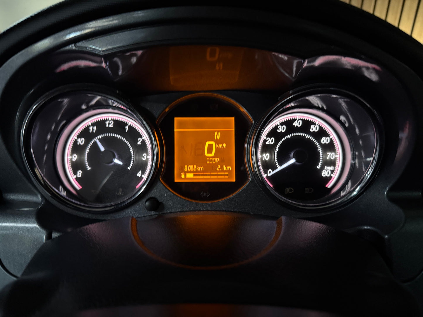 Ligier JS60 Sport | Servolenkung | 8 PS leiser DCI Motor | 45 km/h | Rückfahrkamera | Innerhalb 250 KM Kostenlose Lieferung | Mopedauto | Leichtmobile