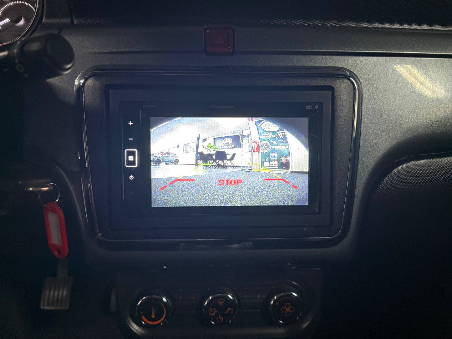 Ligier JS60 Sport | Servolenkung | 8 PS leiser DCI Motor | 45 km/h | Rückfahrkamera | Innerhalb 250 KM Kostenlose Lieferung | Mopedauto | Leichtmobile