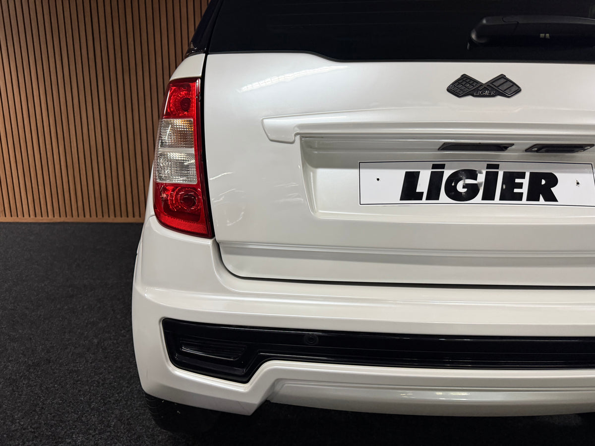 Ligier JS50 Sport Elegance | 8 PS | 45 km/h | Innerhalb 250 KM Kostenlose Lieferung | Mopedauto | Leichtmobile