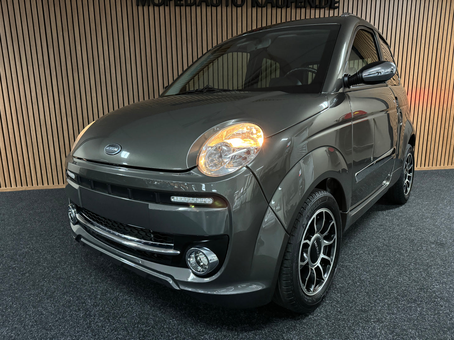Microcar Mgo XL | Airbag | leiser DCI Motor | 45 km/h | Innerhalb 250 KM Kostenlose Lieferung | Mopedauto | Leichtmobile