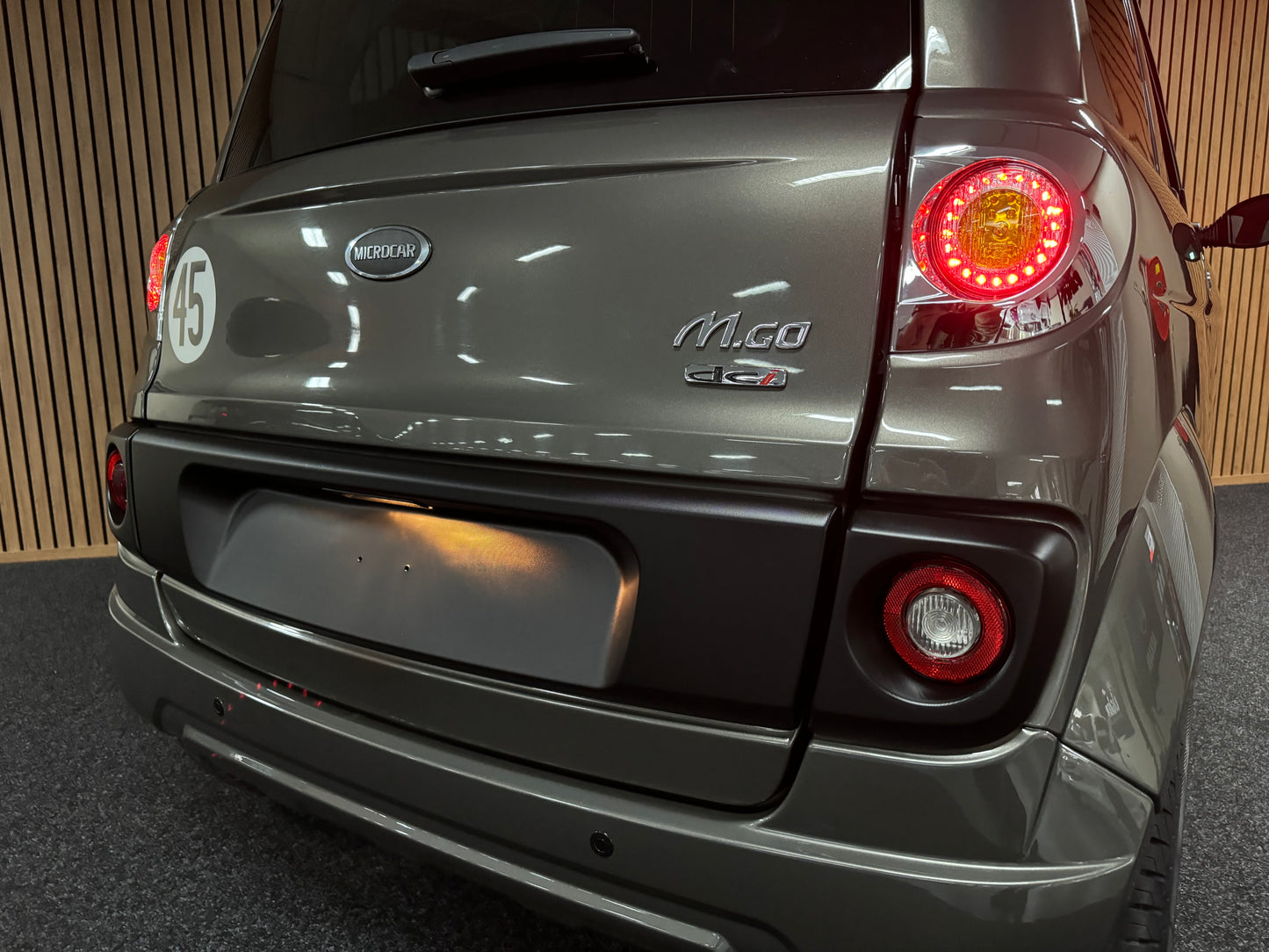 Microcar Mgo XL | Airbag | leiser DCI Motor | 45 km/h | Innerhalb 250 KM Kostenlose Lieferung | Mopedauto | Leichtmobile