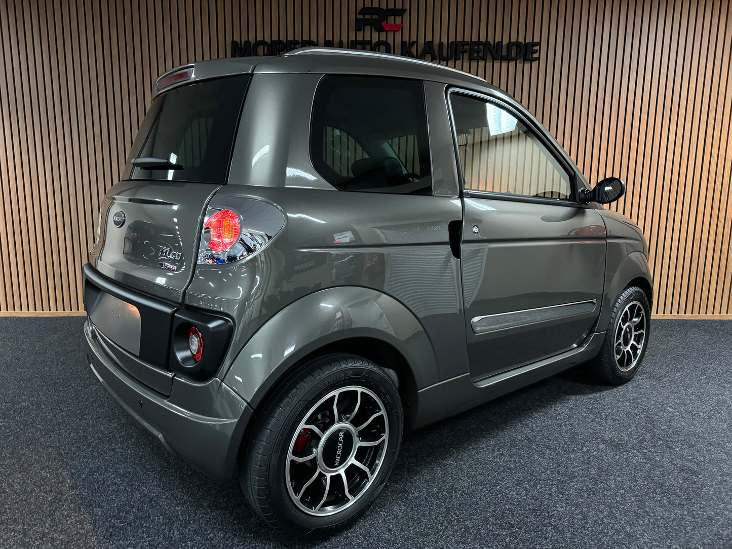 Microcar Mgo XL | Airbag | leiser DCI Motor | 45 km/h | Innerhalb 250 KM Kostenlose Lieferung | Mopedauto | Leichtmobile
