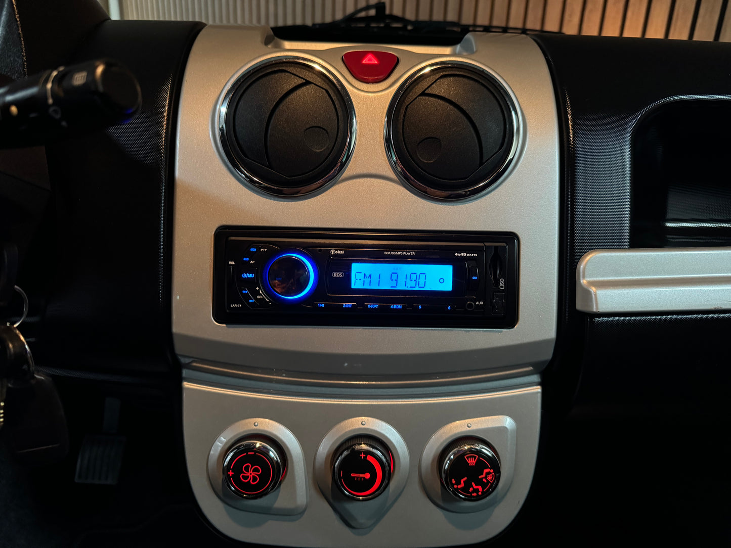 Microcar Mgo XL | Airbag | leiser DCI Motor | 45 km/h | Innerhalb 250 KM Kostenlose Lieferung | Mopedauto | Leichtmobile