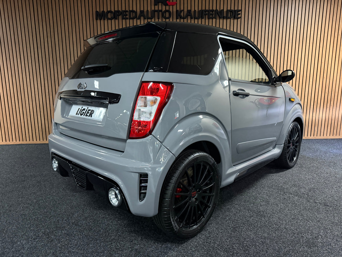 Ligier JS 50 Ultimate Sport | Klima | Nardo Grau | 8 PS leiser DCI Motor | Rückfahrkamera | 45 km/h | Innerhalb 250 KM Kostenlose Lieferung | Mopedauto | Leichtmobile