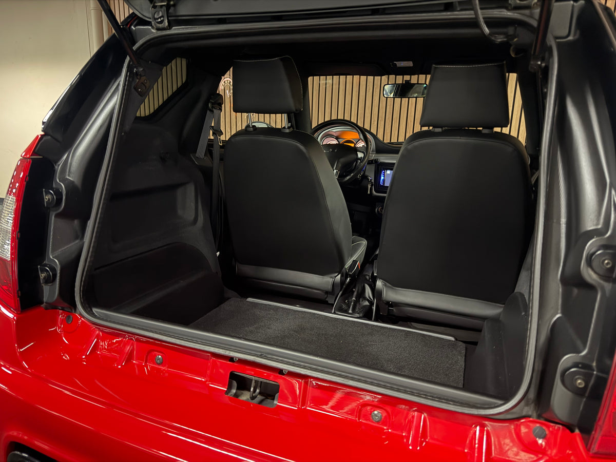 Ligier JS 50 Sport Rot | KLIMA | Servo | 8 PS leiser DCI Motor | Rückfahrkamera | 45 km/h | Innerhalb 250 KM Kostenlose Lieferung | Mopedauto | Leichtmobile