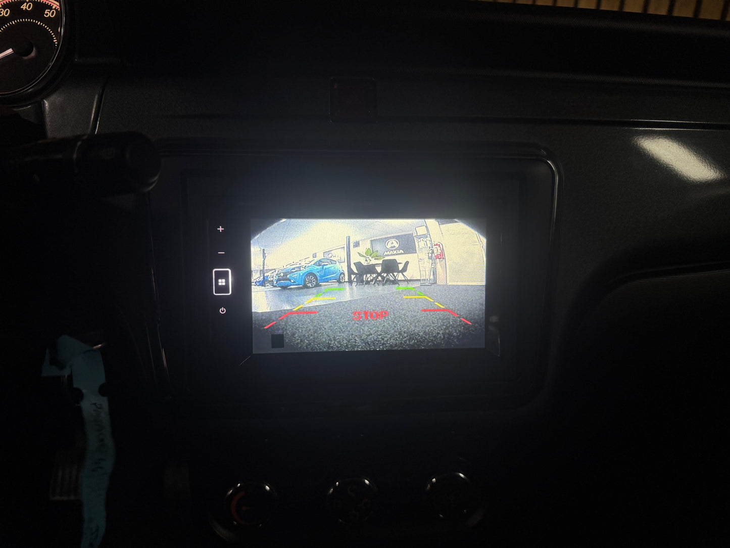 Ligier JS60 Grau | Servolenkung | Multi-Media | 8 PS leiser DCI Motor | 45 km/h | Rückfahrkamera | Innerhalb 250 KM Kostenlose Lieferung | Mopedauto | Leichtmobile