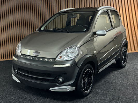 Microcar M.Go Highland X Army Green Airbag | leiser DCI Motor | 45 km/h | Innerhalb 250 KM Kostenlose Lieferung | Mopedauto | Leichtmobile