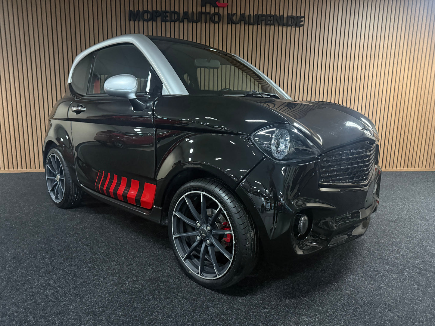 Chatenet CH40 R Line Sport | 8 PS leiser DCI Motor | Rückfahrkamera | 45 km/h | Innerhalb 250 KM Kostenlose Lieferung | Mopedauto | Leichtmobile