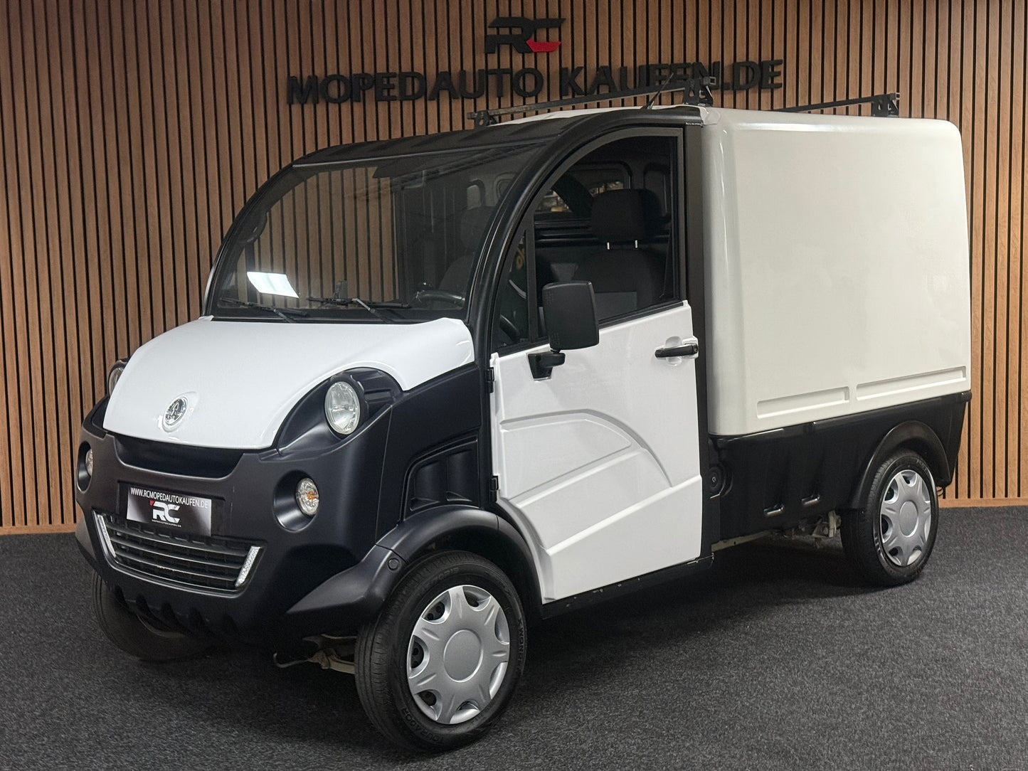 Aixam D-Truck Kastenwagen | 8 PS Motor | 45 km/h | Rückfahrkamera | Innerhalb 250 KM Kostenlose Lieferung | Mopedauto | Leichtmobile