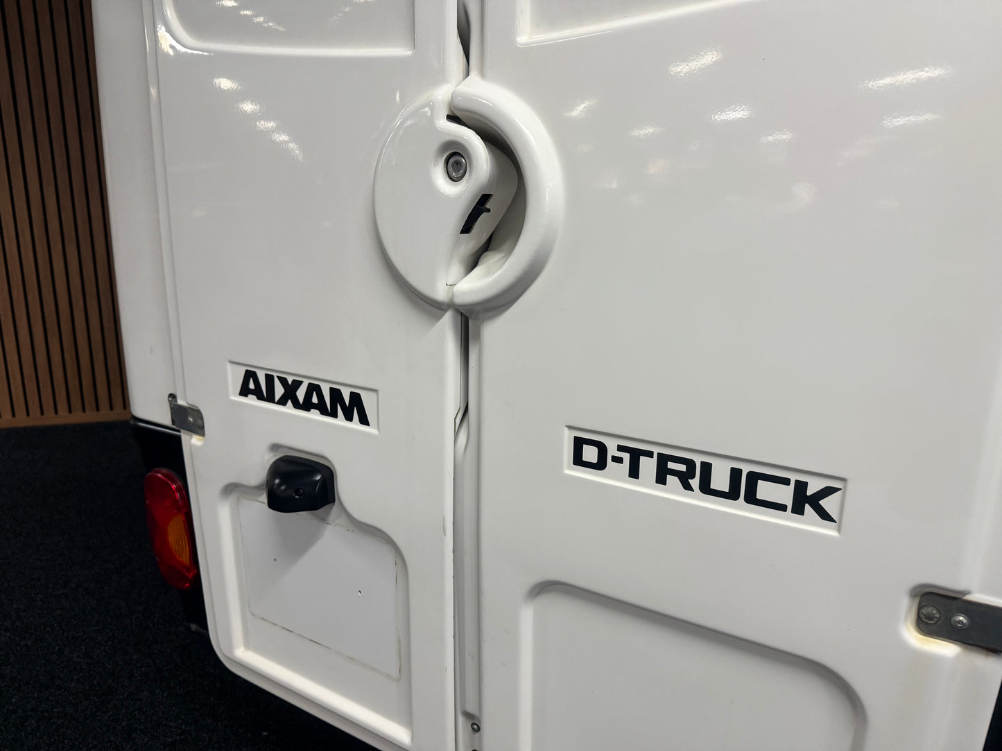 Aixam D-Truck Kastenwagen | 8 PS Motor | 45 km/h | Rückfahrkamera | Innerhalb 250 KM Kostenlose Lieferung | Mopedauto | Leichtmobile