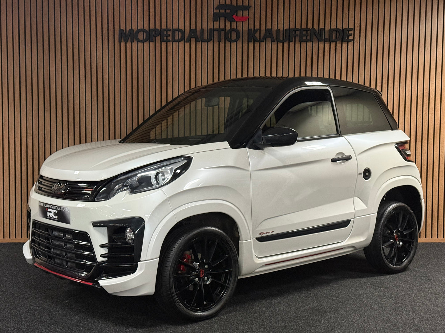 Ligier JS60 Sport Ultimate | Servolenkung | 8 PS leiser DCI Motor | 45 km/h | Rückfahrkamera | Innerhalb 250 KM Kostenlose Lieferung | Mopedauto | Leichtmobile