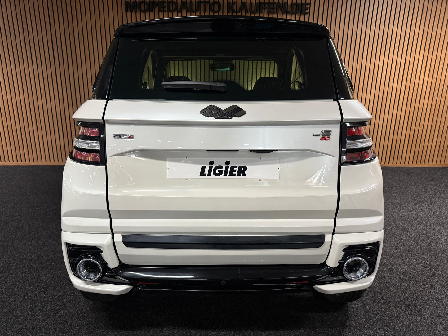 Ligier JS60 Sport Ultimate | Servolenkung | 8 PS leiser DCI Motor | 45 km/h | Rückfahrkamera | Innerhalb 250 KM Kostenlose Lieferung | Mopedauto | Leichtmobile