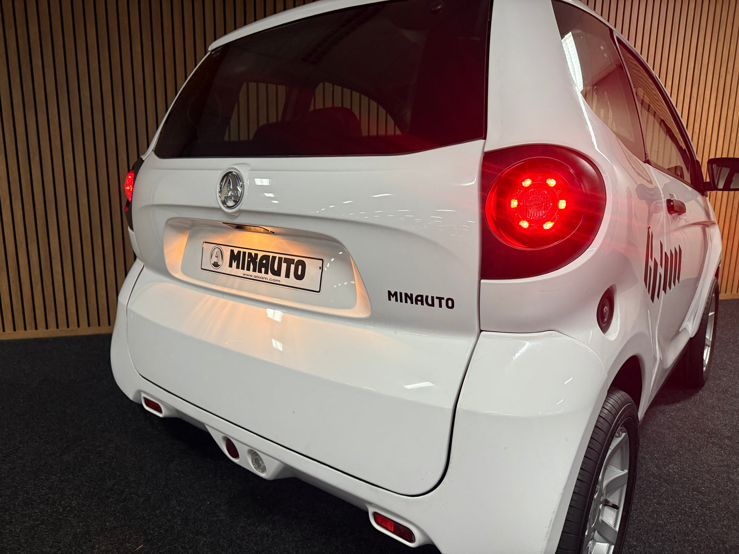 Aixam Minauto Sport 2021 | 3535 KM | 8 PS Motor | 45 km/h | Innerhalb 250 KM Kostenlose Lieferung | Mopedauto | Leichtmobile