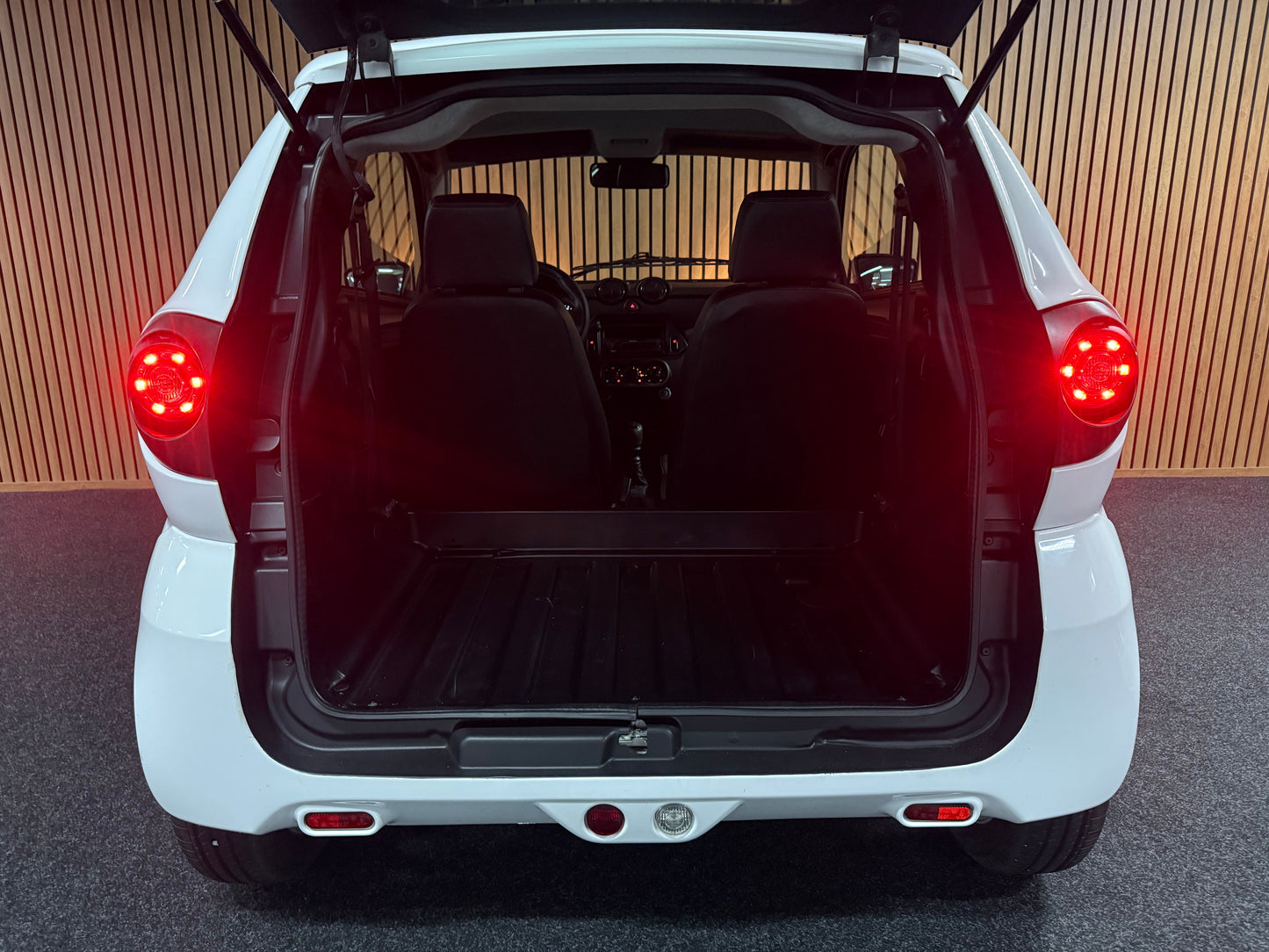 Aixam Minauto Sport 2021 | 3535 KM | 8 PS Motor | 45 km/h | Innerhalb 250 KM Kostenlose Lieferung | Mopedauto | Leichtmobile