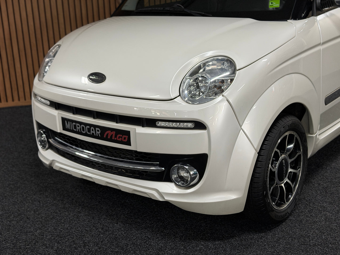 Microcar M.Go Luxe | leiser DCI Motor | 45 km/h | Innerhalb 250 KM Kostenlose Lieferung | Mopedauto | Leichtmobile