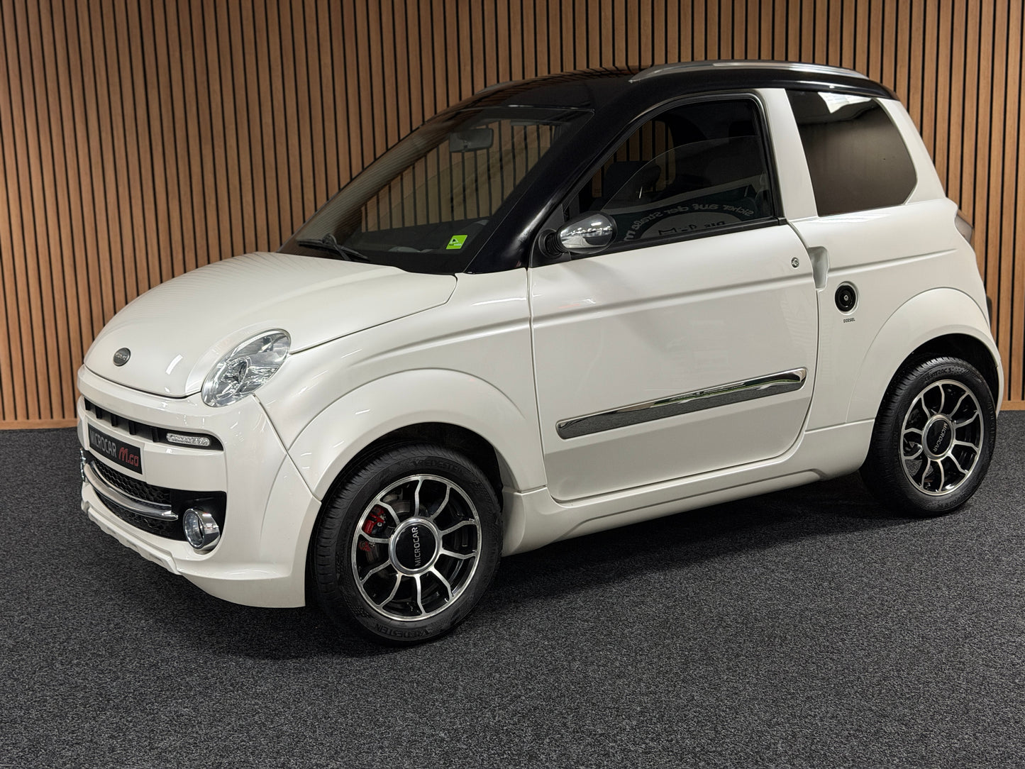Microcar M.Go Luxe | leiser DCI Motor | 45 km/h | Innerhalb 250 KM Kostenlose Lieferung | Mopedauto | Leichtmobile