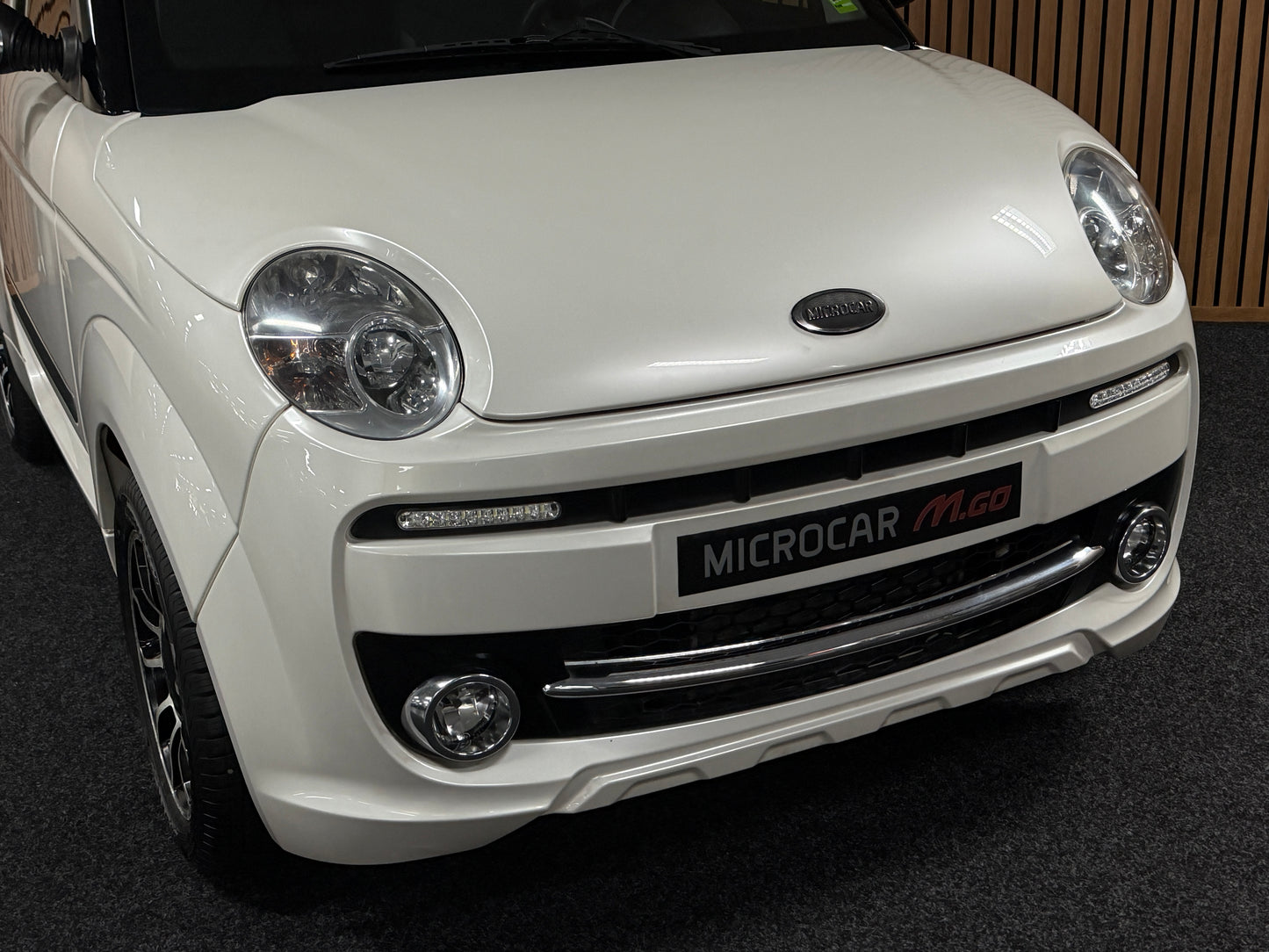 Microcar M.Go Luxe | leiser DCI Motor | 45 km/h | Innerhalb 250 KM Kostenlose Lieferung | Mopedauto | Leichtmobile