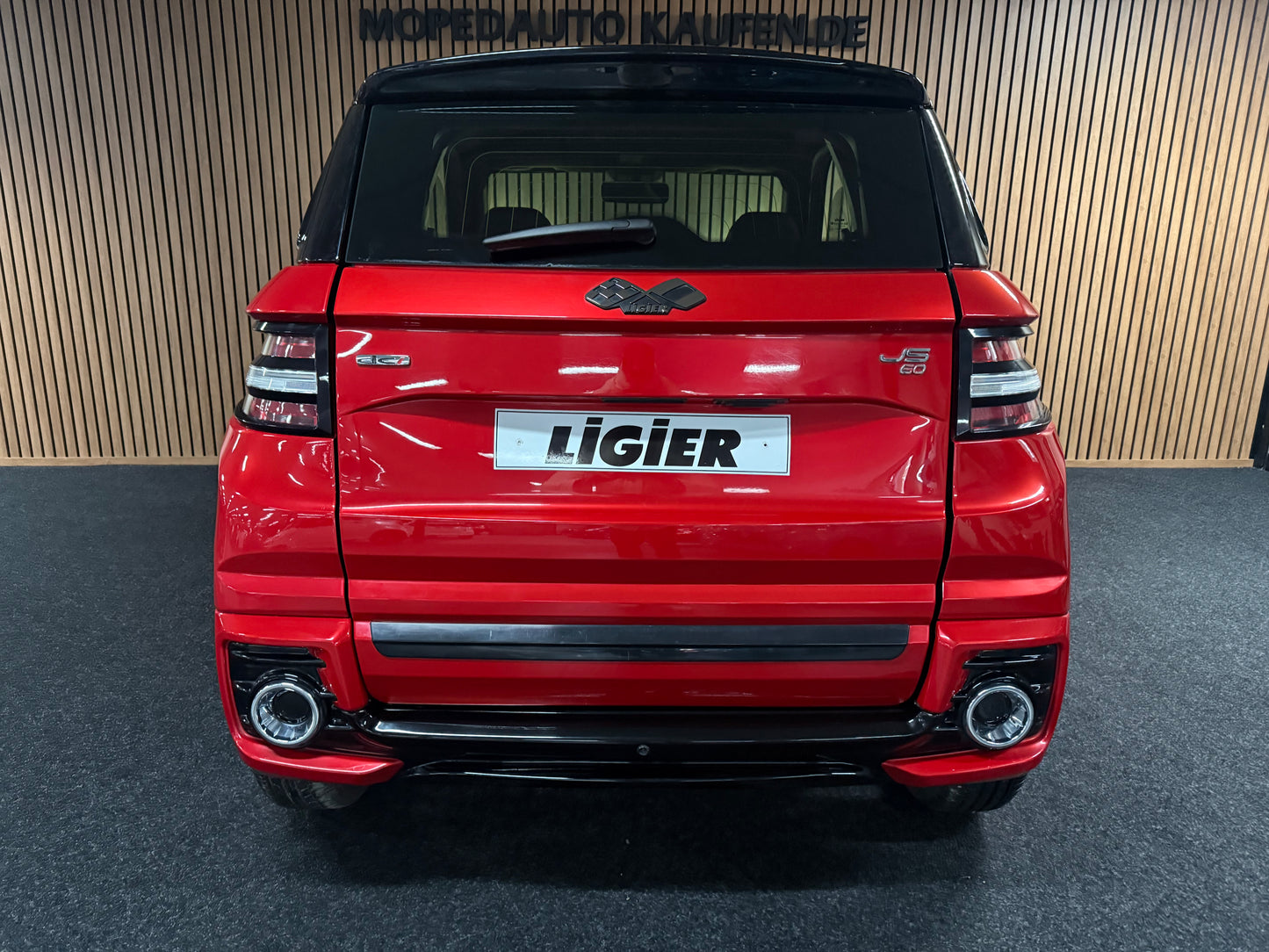 Ligier JS60 Sport Ultimate 2023 | 2149 KM | Servolenkung | 8 PS leiser DCI Motor | 45 km/h | Rückfahrkamera | Innerhalb 250 KM Kostenlose Lieferung | Mopedauto | Leichtmobile