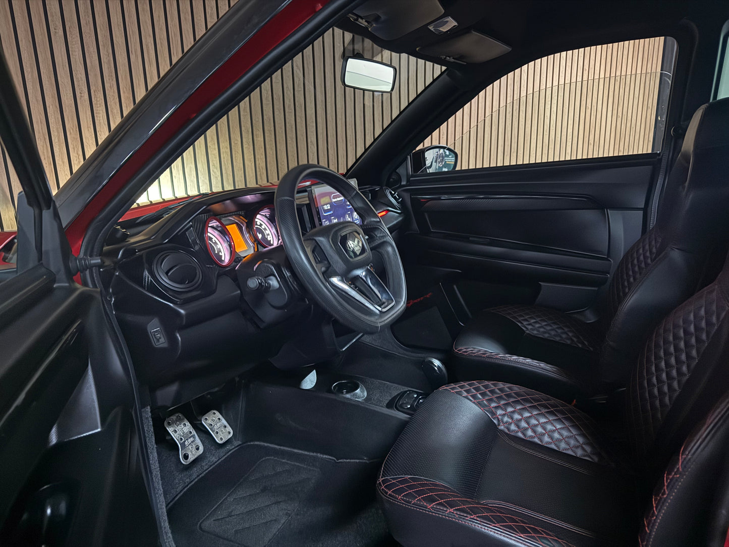 Ligier JS60 Sport Ultimate 2023 | 2149 KM | Servolenkung | 8 PS leiser DCI Motor | 45 km/h | Rückfahrkamera | Innerhalb 250 KM Kostenlose Lieferung | Mopedauto | Leichtmobile