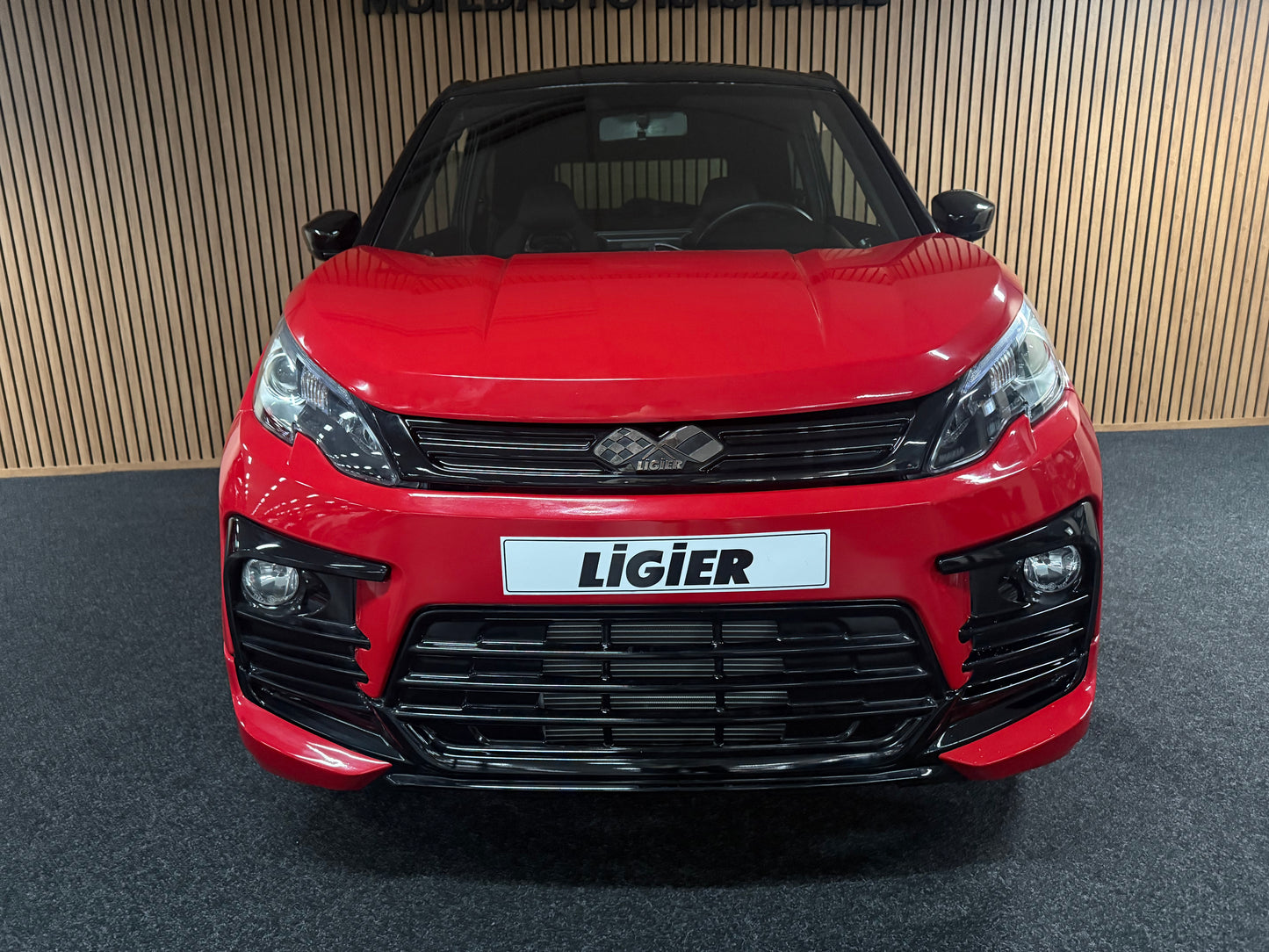 Ligier JS60 Sport Ultimate 2023 | 2149 KM | Servolenkung | 8 PS leiser DCI Motor | 45 km/h | Rückfahrkamera | Innerhalb 250 KM Kostenlose Lieferung | Mopedauto | Leichtmobile