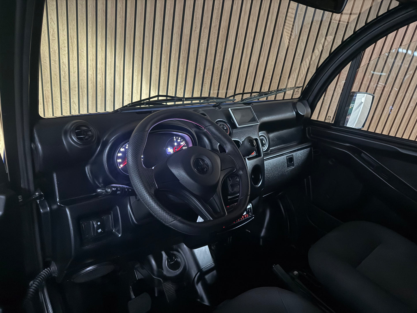 Aixam D-Truck Mega Kastenwagen 2024 |  | 8 PS Kubota Motor | Rückfahrkamera | 45 km/h | Rückfahrkamera | Innerhalb 250 KM Kostenlose Lieferung | Mopedauto | Leichtmobile