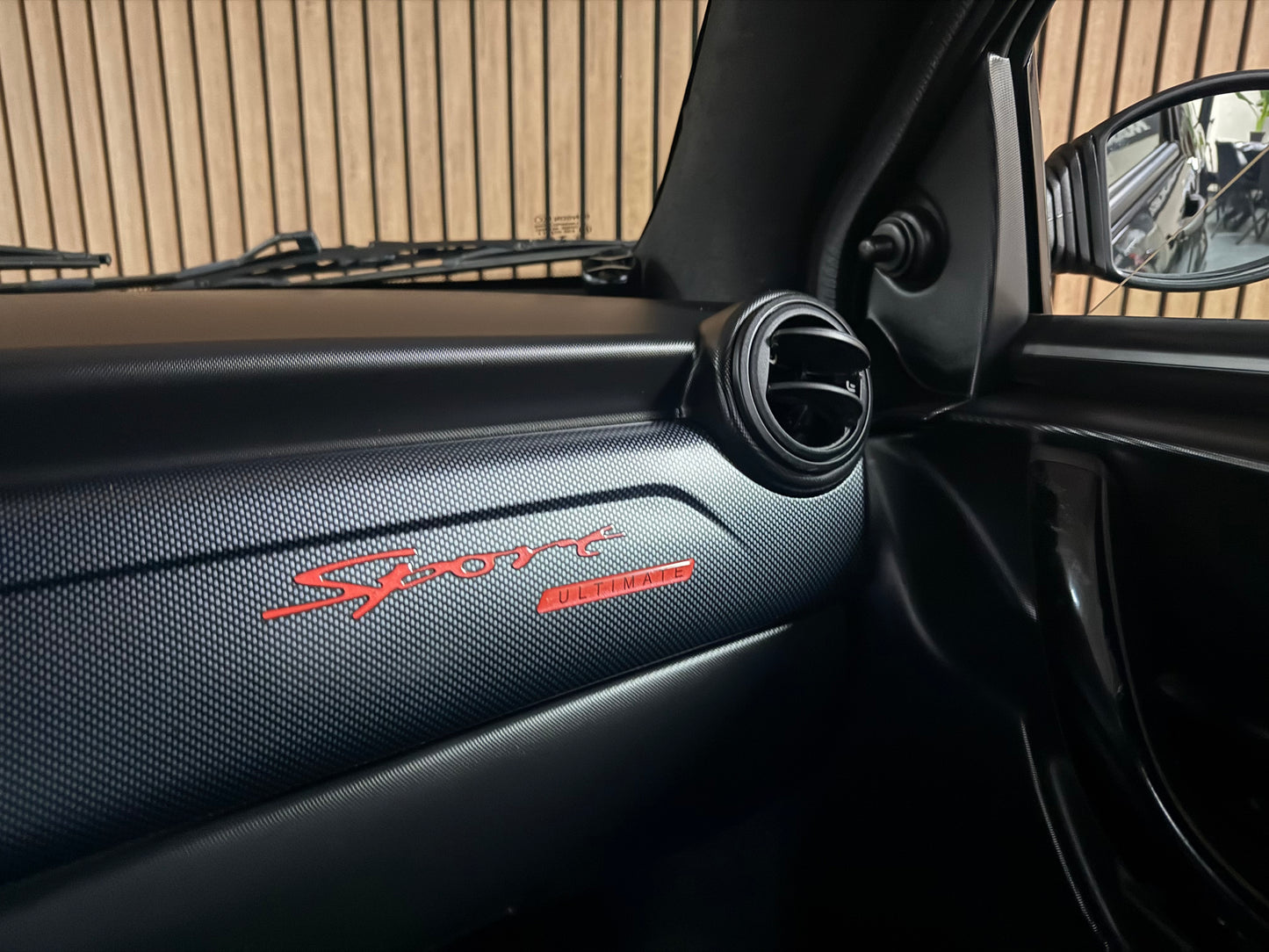 Ligier JS50 Sport Ultimate | Servolenkung | Black on Black Edition | 8 PS leiser DCI Motor | 45 km/h | Rückfahrkamera | Innerhalb 250 KM Kostenlose Lieferung | Mopedauto | Leichtmobile