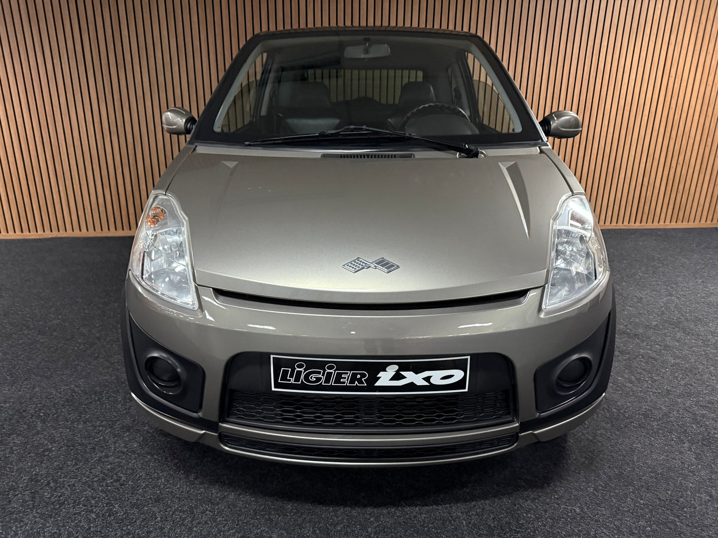 Ligier Ixo Sport | leiser DCI Motor | 45 km/h | Innerhalb 250 KM Kostenlose Lieferung | Mopedauto | Leichtmobile