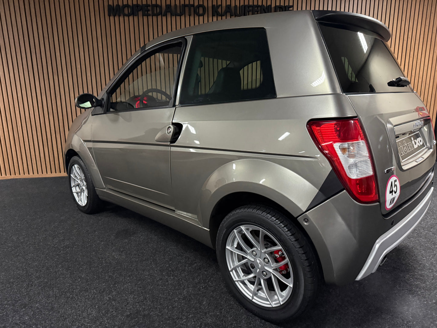 Ligier Ixo Sport | leiser DCI Motor | 45 km/h | Innerhalb 250 KM Kostenlose Lieferung | Mopedauto | Leichtmobile