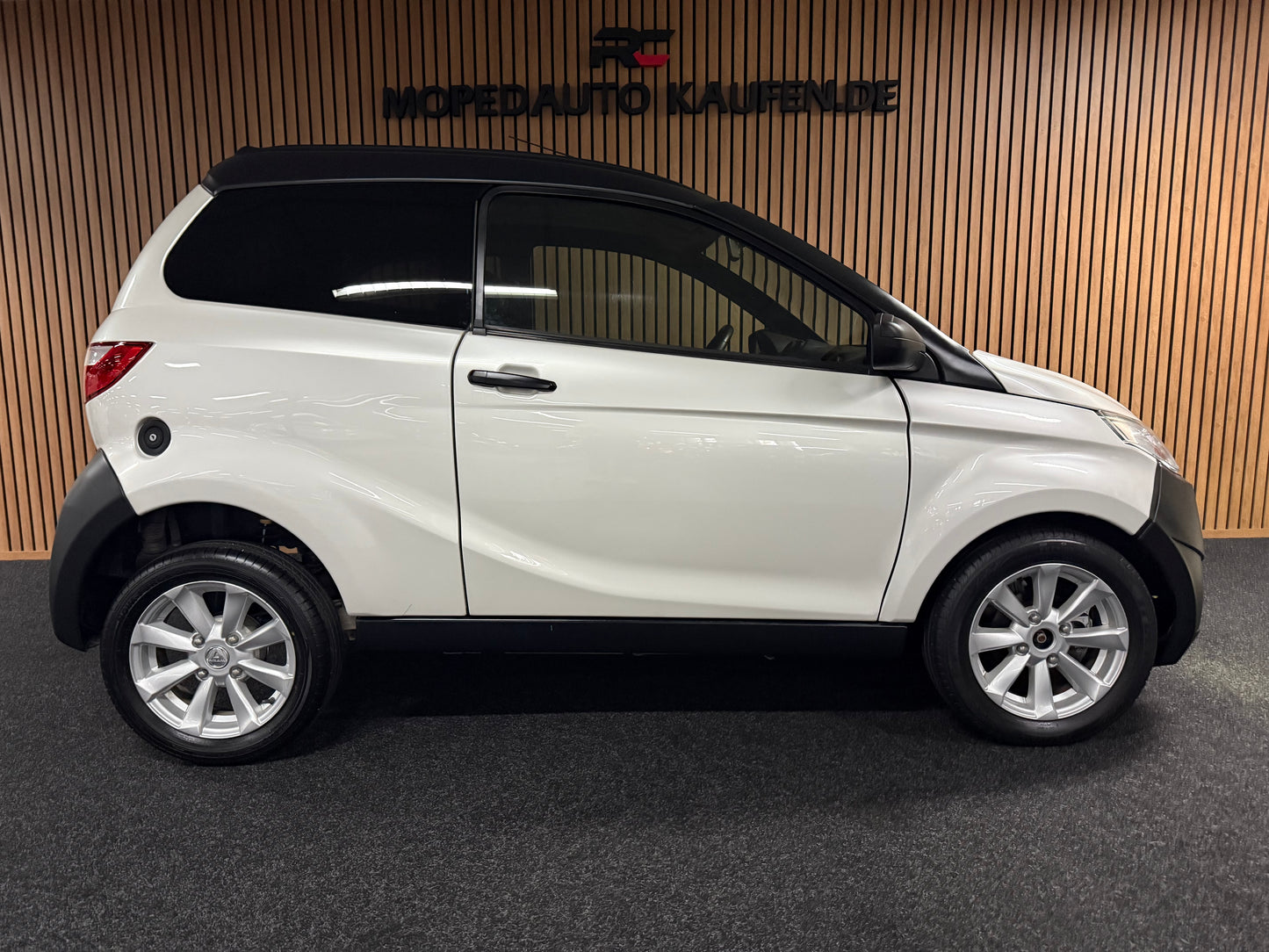 Aixam Crossline XXL | 8 PS Kubota 45 km/h | Innerhalb 250 KM Kostenlose Lieferung | Mopedauto | Leichtmobile