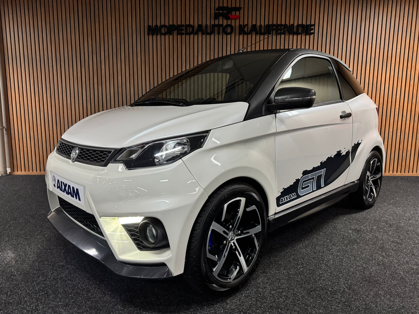 Aixam GTI Sport | 8 PS Kubota Motor | Rückfahrkamera | 45 km/h | Innerhalb 250 KM Kostenlose Lieferung | Mopedauto | Leichtmobile | Aixam | Microcar | Ligier