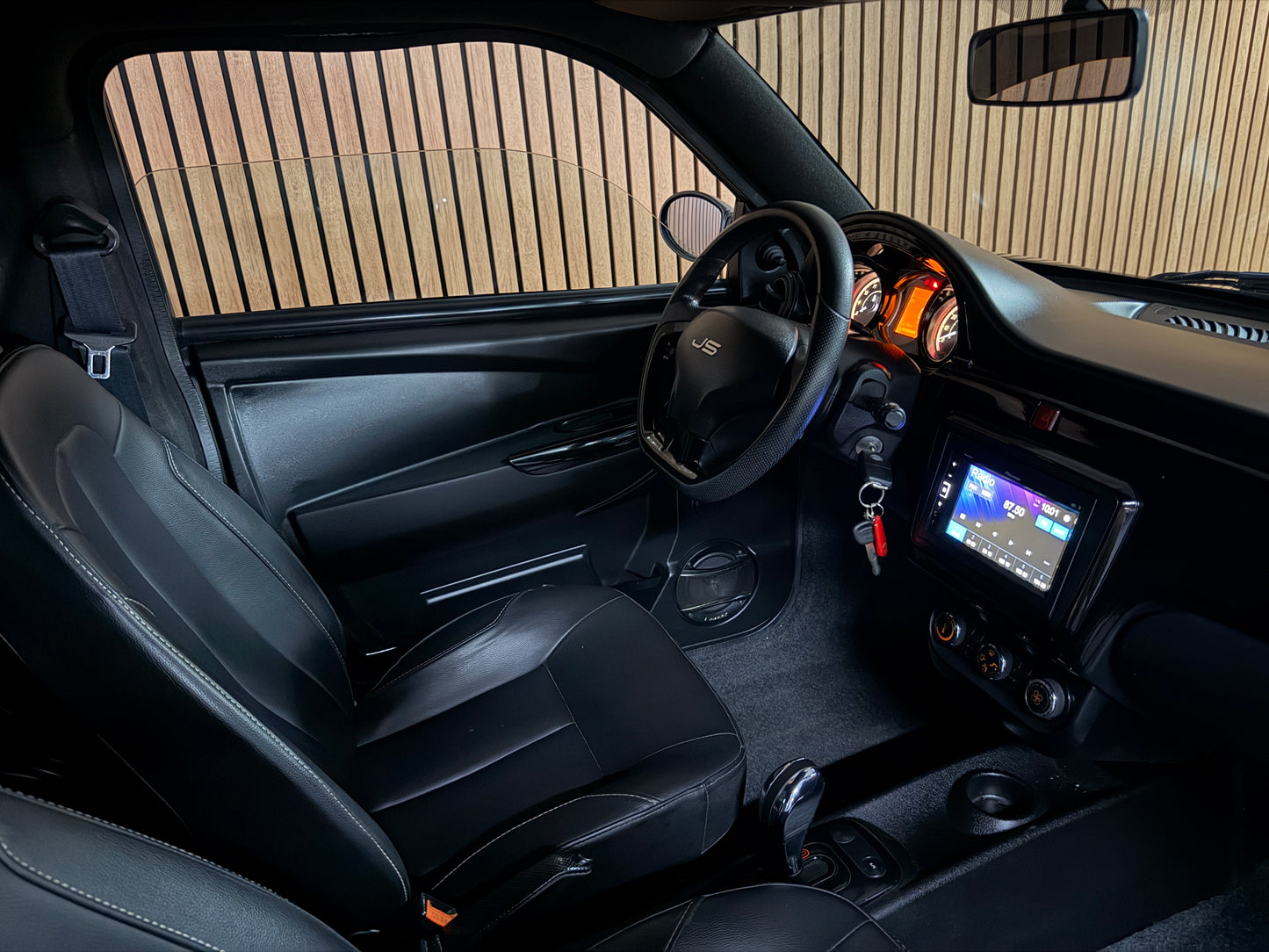 Ligier JS50 Sport | Servo | KLIMA !! | Apple Carplay / Black on Black | 8 PS leiser DCI Motor | 45 km/h | Innerhalb 250 KM Kostenlose Lieferung | Mopedauto | Leichtmobile