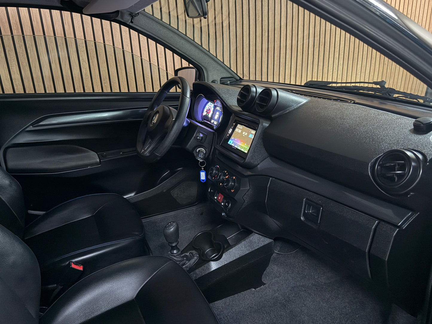 Aixam GTO Sport Weiß | 8 PS Kubota Motor | 45 km/h | Rückfahrkamera / Apple Carplay / Blaue Sicherheitsgurte / GTO Sportsitze | Innerhalb 250 KM Kostenlose Lieferung | Mopedauto | Leichtmobile