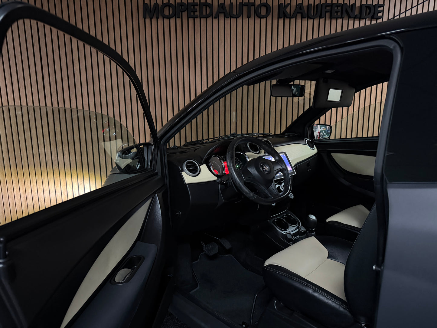 Aixam Coupé Sport Matt Grau |  8 PS Kubota | Rückfahrkamera | Multi-Media Touch | 45 km/h | Innerhalb 250 KM Kostenlose Lieferung | Mopedauto | Leichtmobile