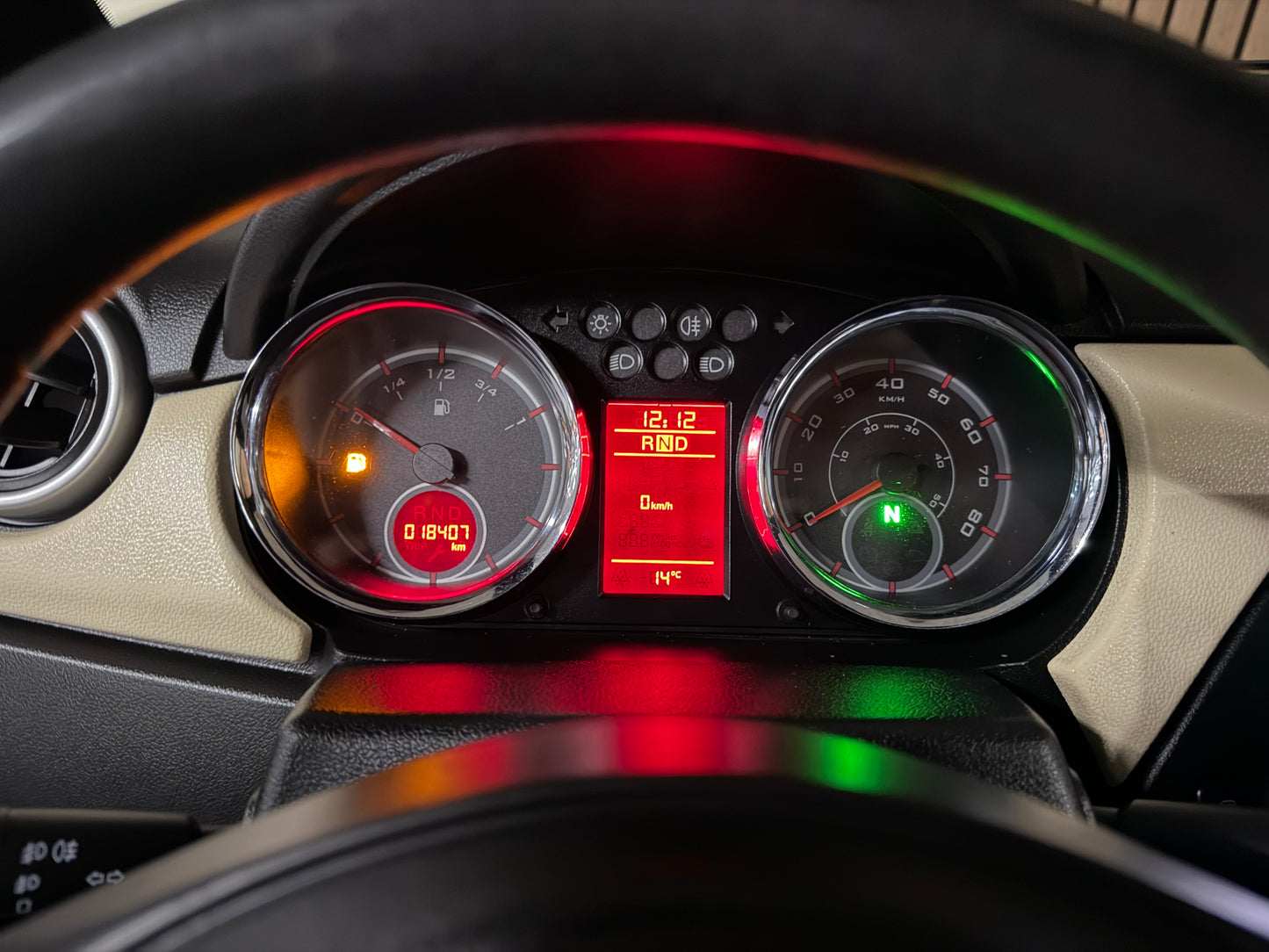 Aixam Coupé Sport Matt Grau |  8 PS Kubota | Rückfahrkamera | Multi-Media Touch | 45 km/h | Innerhalb 250 KM Kostenlose Lieferung | Mopedauto | Leichtmobile