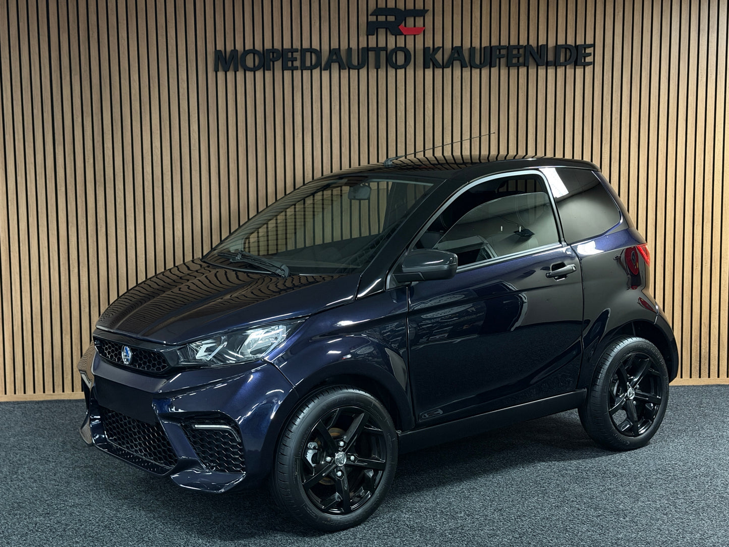 Aixam City Sport / DAB + / Spotify / Apple Carplay | 8 PS Kubota Motor | 45 km/h | Rückfahrkamera | Innerhalb 250 KM Kostenlose Lieferung | Mopedauto | Leichtmobile