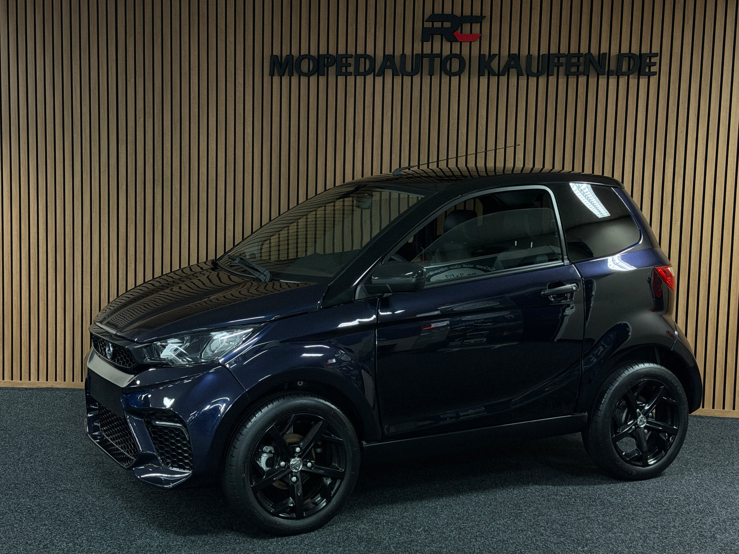 Aixam City Sport / DAB + / Spotify / Apple Carplay | 8 PS Kubota Motor | 45 km/h | Rückfahrkamera | Innerhalb 250 KM Kostenlose Lieferung | Mopedauto | Leichtmobile