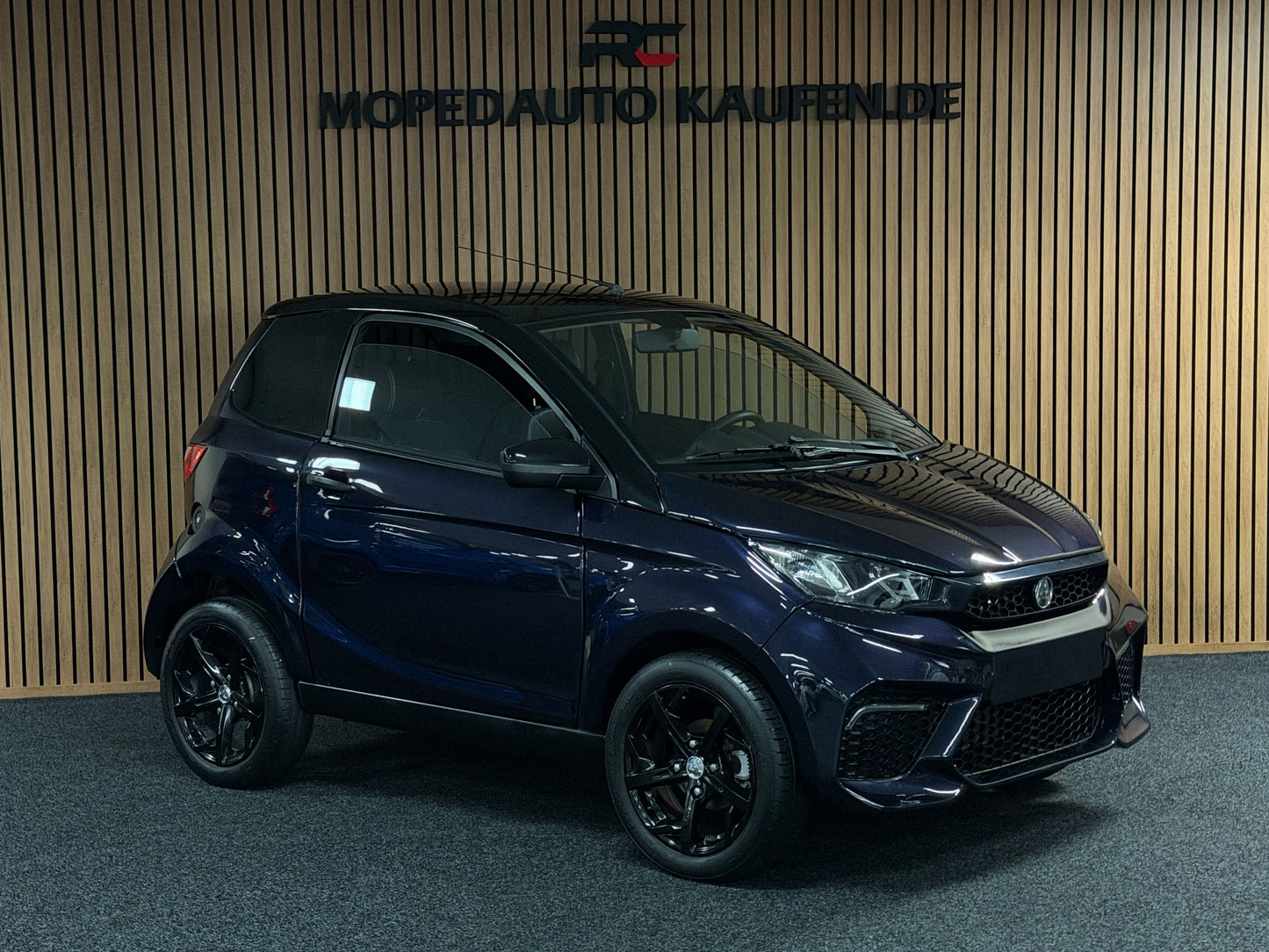 Aixam City Sport / DAB + / Spotify / Apple Carplay | 8 PS Kubota Motor | 45 km/h | Rückfahrkamera | Innerhalb 250 KM Kostenlose Lieferung | Mopedauto | Leichtmobile