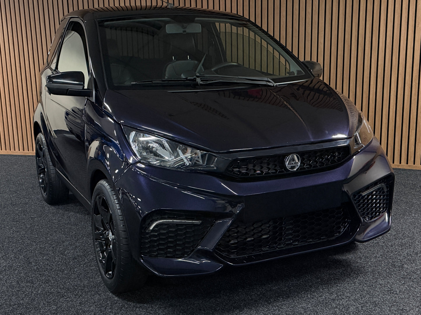 Aixam City Sport / DAB + / Spotify / Apple Carplay | 8 PS Kubota Motor | 45 km/h | Rückfahrkamera | Innerhalb 250 KM Kostenlose Lieferung | Mopedauto | Leichtmobile