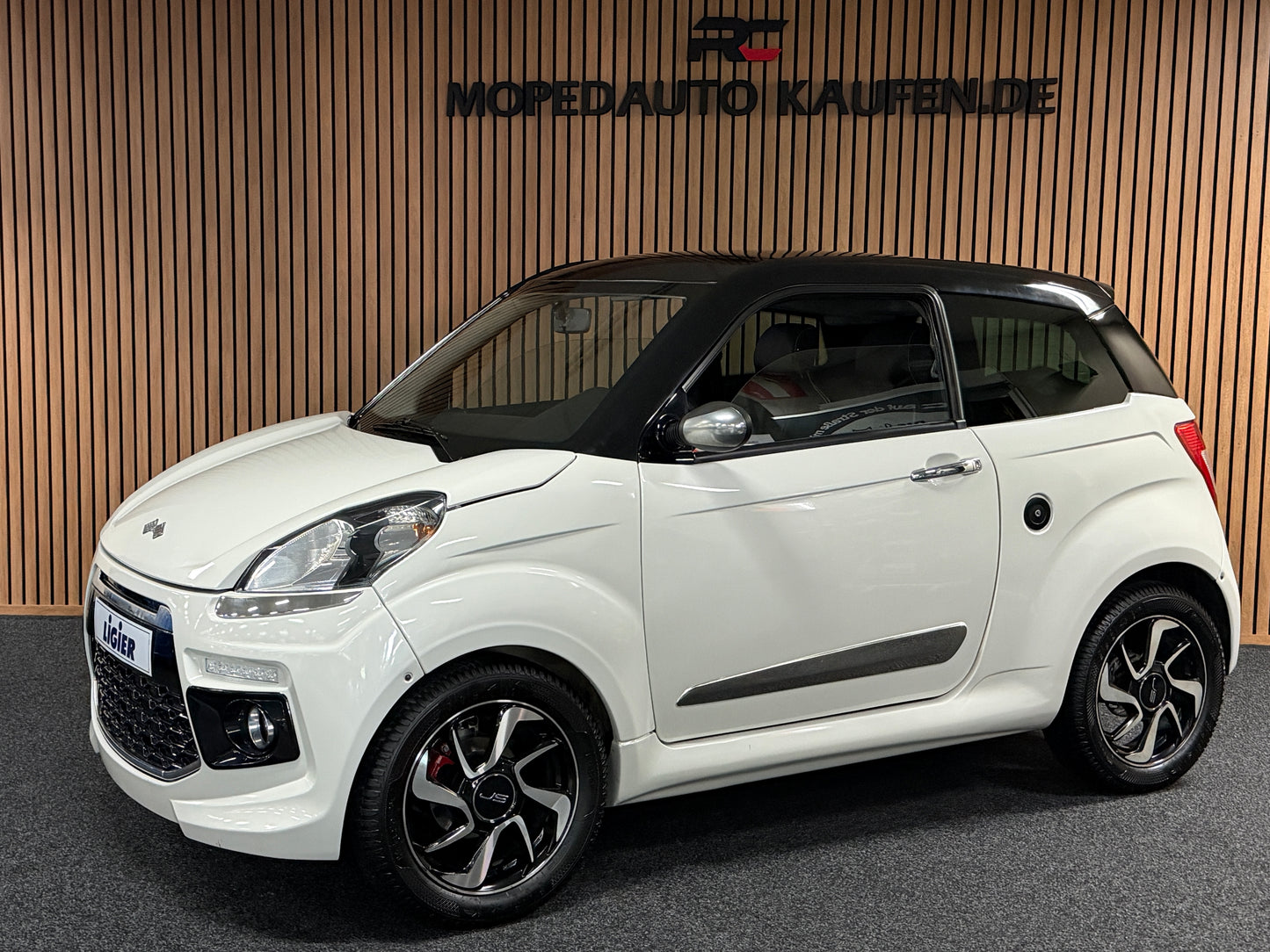 Ligier JS50L (long) Sport | 1. Besitzer | leiser DCI Motor | Rückfahrkamera | 45 km/h | Innerhalb 250 KM Kostenlose Lieferung | Mopedauto | Leichtmobile