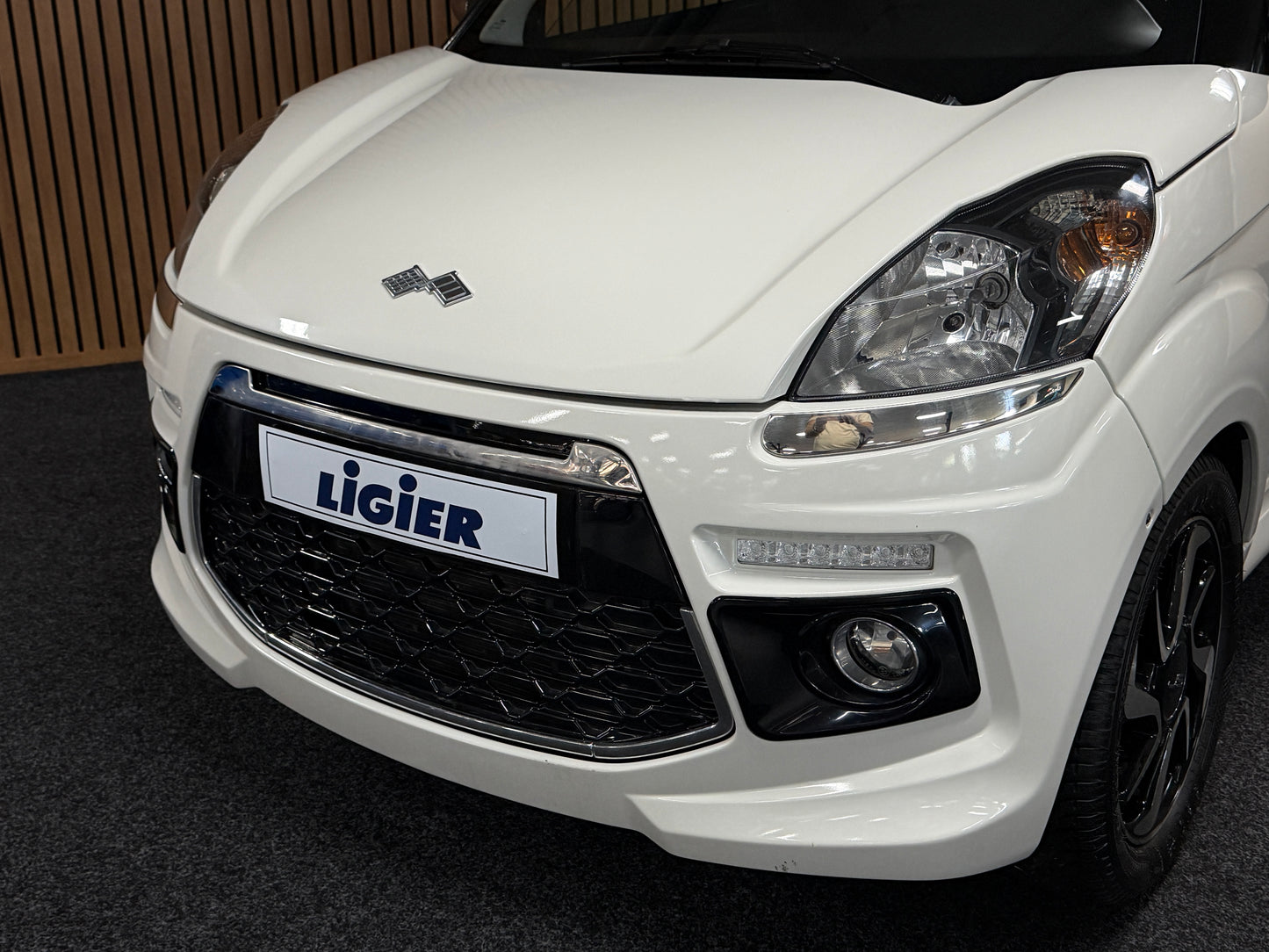Ligier JS50L (long) Sport | 1. Besitzer | leiser DCI Motor | Rückfahrkamera | 45 km/h | Innerhalb 250 KM Kostenlose Lieferung | Mopedauto | Leichtmobile