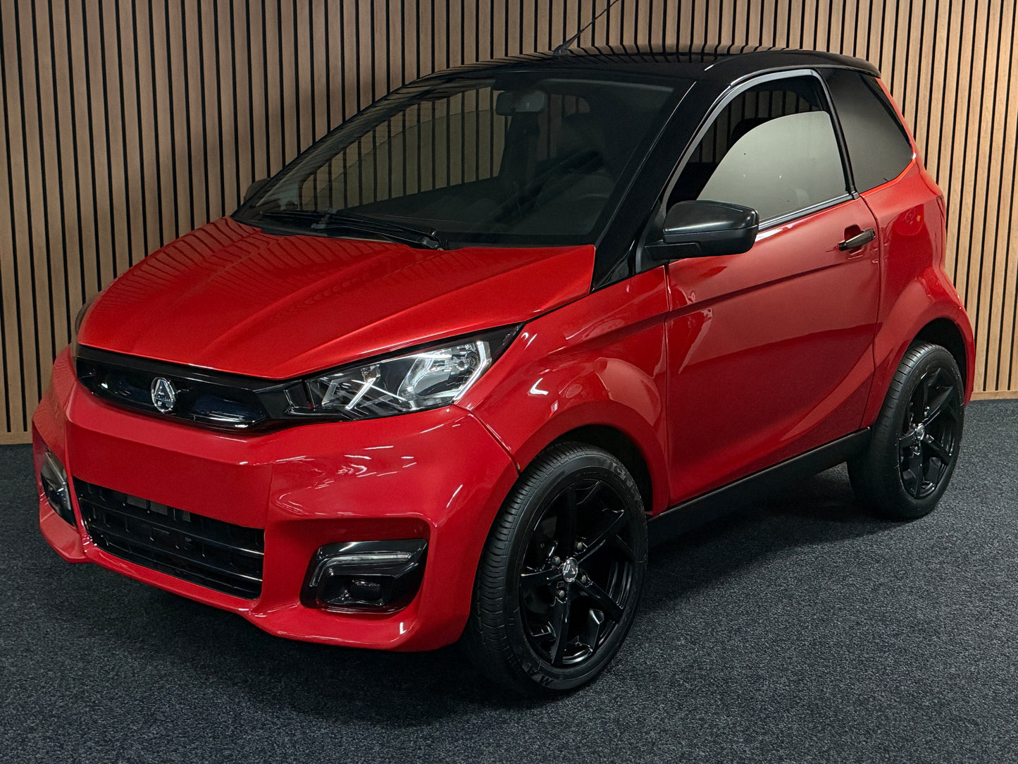 Aixam City Sport / DAB + / Spotify / Apple Carplay | 8 PS Kubota Motor | 45 km/h | Rückfahrkamera | Innerhalb 250 KM Kostenlose Lieferung | Mopedauto | Leichtmobile