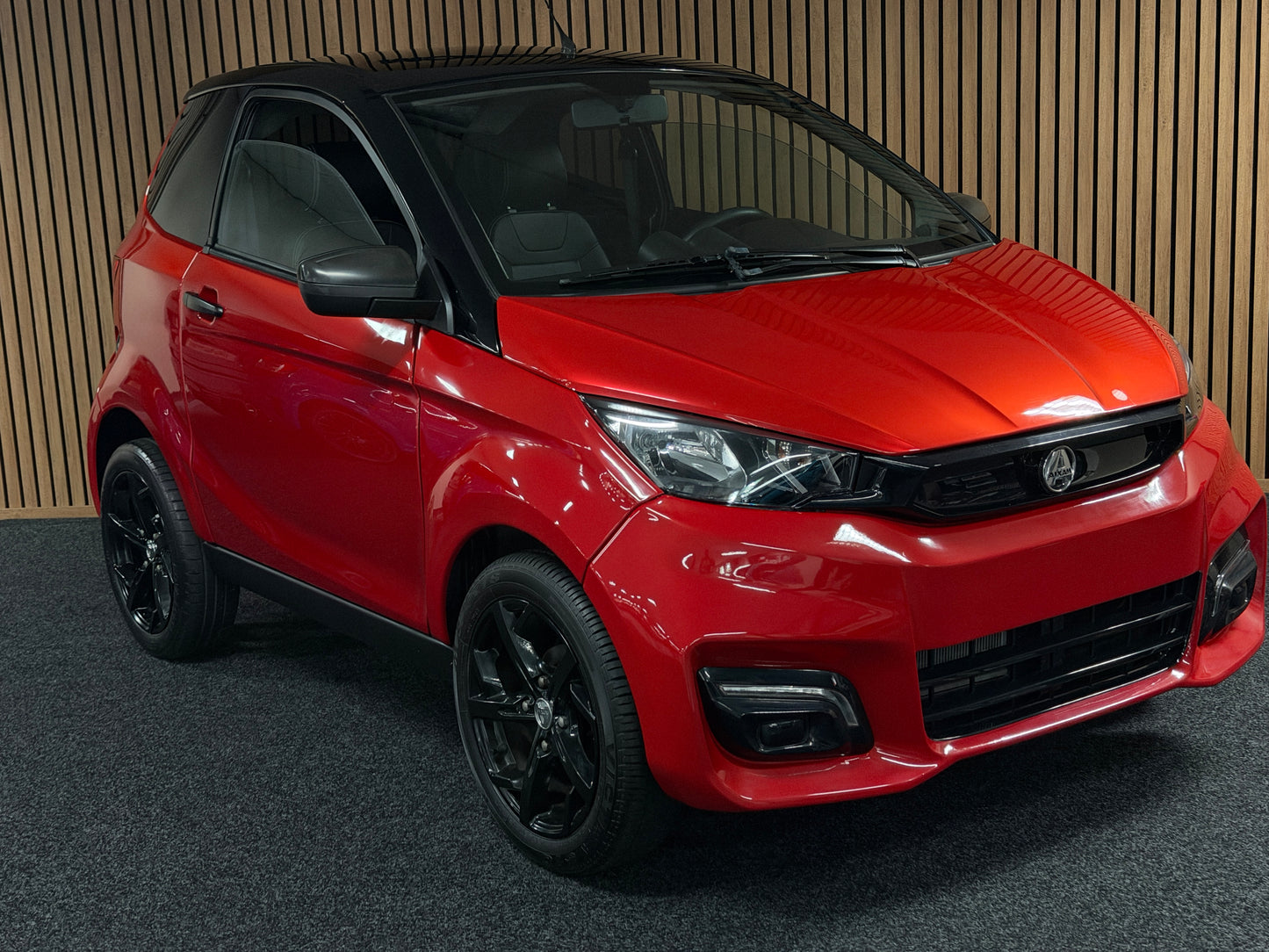 Aixam City Sport / DAB + / Spotify / Apple Carplay | 8 PS Kubota Motor | 45 km/h | Rückfahrkamera | Innerhalb 250 KM Kostenlose Lieferung | Mopedauto | Leichtmobile