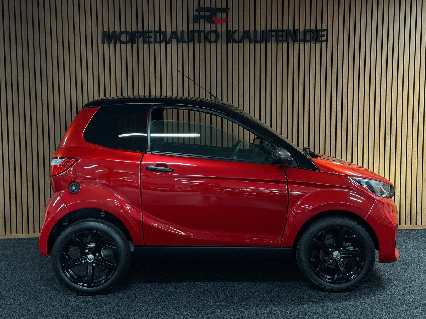 Aixam City Sport / DAB + / Spotify / Apple Carplay | 8 PS Kubota Motor | 45 km/h | Rückfahrkamera | Innerhalb 250 KM Kostenlose Lieferung | Mopedauto | Leichtmobile