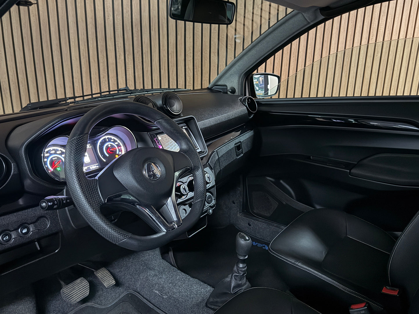 Aixam City Sport / DAB + / Spotify / Apple Carplay | 8 PS Kubota Motor | 45 km/h | Rückfahrkamera | Innerhalb 250 KM Kostenlose Lieferung | Mopedauto | Leichtmobile
