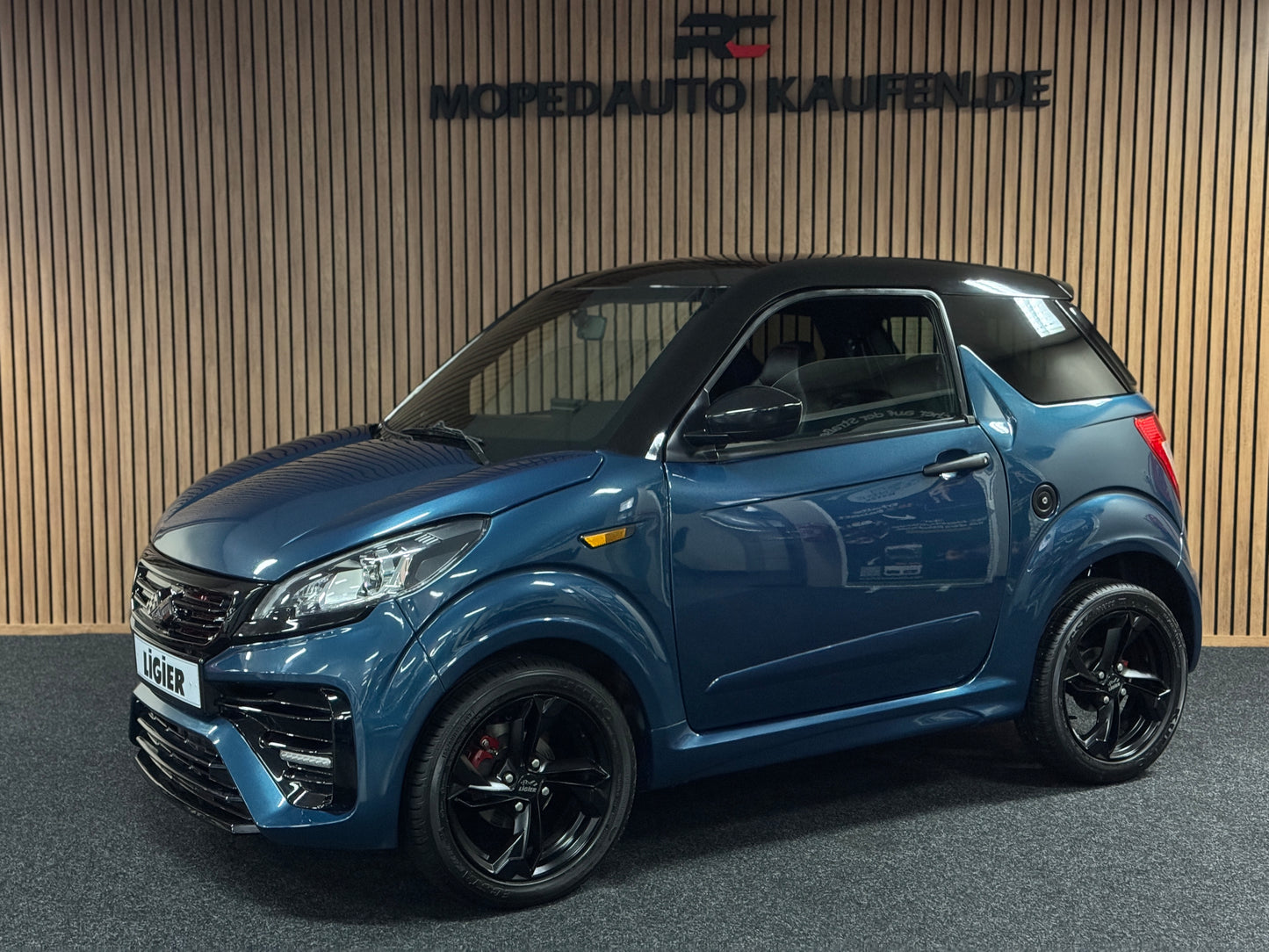 Ligier JS50 JS66 Sport Facelift Tablet ! | Servolenkung Apple Car / | 8 PS leiser DCI Motor | 45 km/h | Rückfahrkamera | Innerhalb 250 KM Kostenlose Lieferung | Mopedauto | Leichtmobile