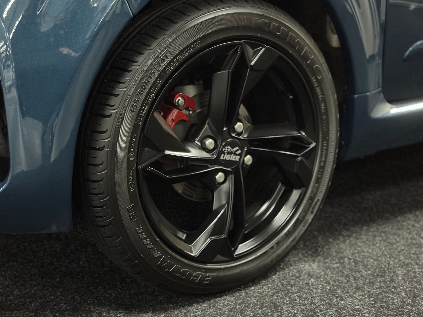 Ligier JS50 JS66 Sport Facelift Tablet ! | Servolenkung Apple Car / | 8 PS leiser DCI Motor | 45 km/h | Rückfahrkamera | Innerhalb 250 KM Kostenlose Lieferung | Mopedauto | Leichtmobile