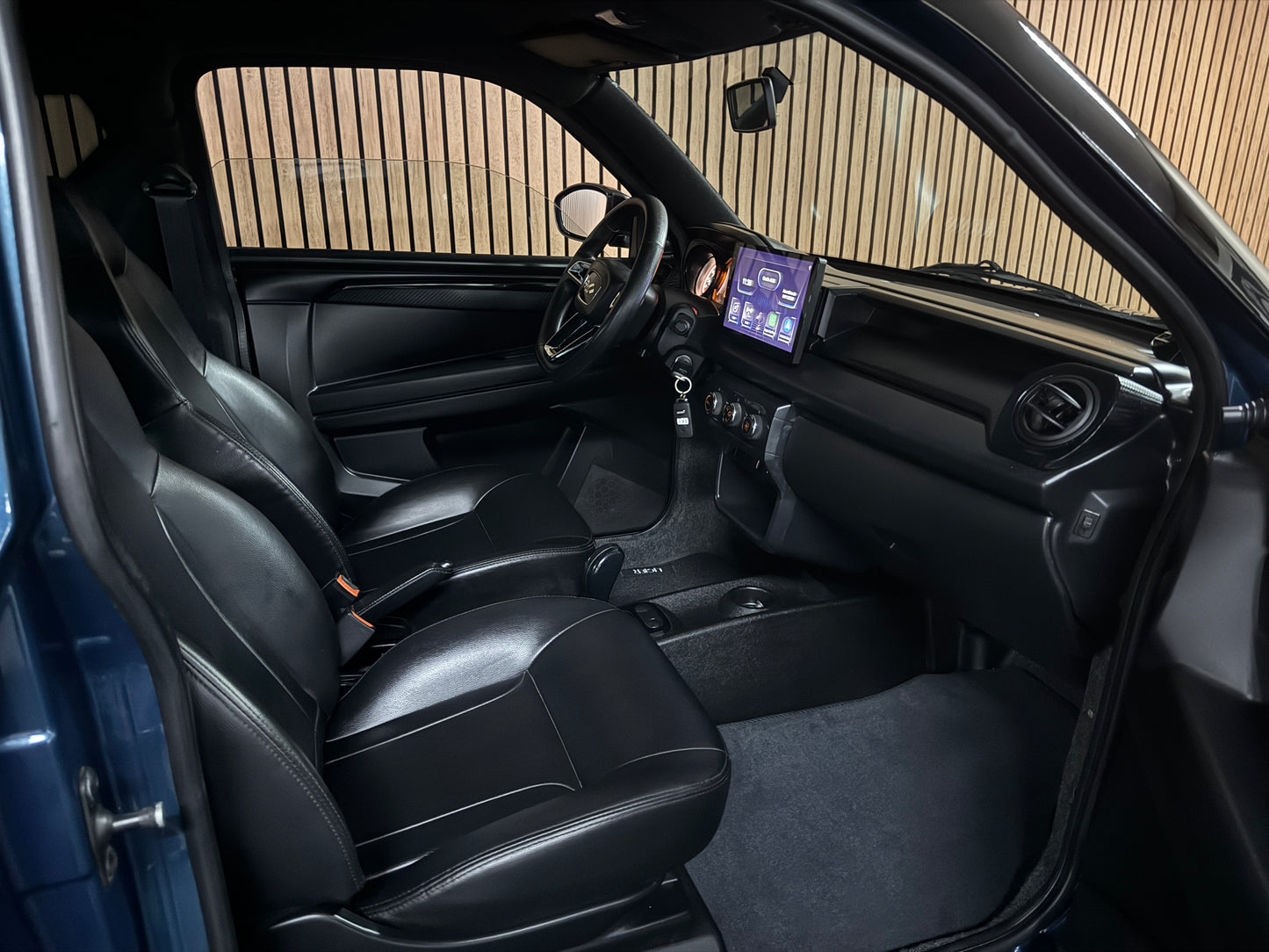 Ligier JS50 JS66 Sport Facelift Tablet ! | Servolenkung Apple Car / | 8 PS leiser DCI Motor | 45 km/h | Rückfahrkamera | Innerhalb 250 KM Kostenlose Lieferung | Mopedauto | Leichtmobile